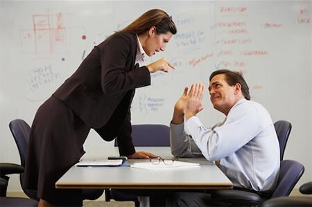 Женщины претендуют на главенство во всем Женщины претендуют на главенство во всем