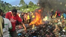 В Новой Гвинее сожгли молодую женщину, обвиненную в колдовстве