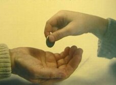 Почему в Беларуси бьют по руке дающего? Почему в Беларуси бьют по руке дающего?