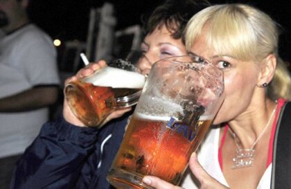Женщины и пиво Женщины и пиво