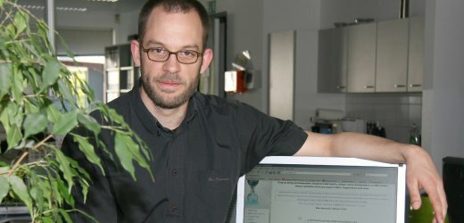  - (Daniel Domscheit-Berg)