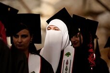 Палестинские женщины все чаще поступают в вузы