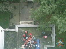 Минчанин, упавший с 11 этажа, скончался в больнице