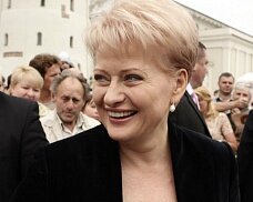 Литва останется под женским крылом