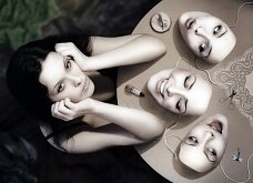 К чему приводит откровенность в интернете