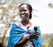 Прошла через обрезание, чтобы стать учителем