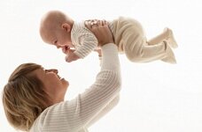 Должна ли женщина рожать? Если должна – то кому?