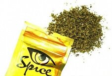 Спайс: почему наркотический омут затягивает подростков?