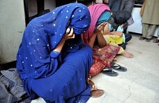 К индийским вдовам относятся как к неприкасаемым