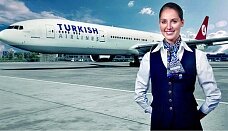 Стюардессам турецкой авиакомпании запретили пользоваться красной помадой