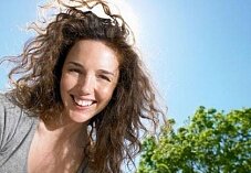 Почему сельских девушек манят огни большого города?