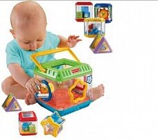 От года до двух: какие игрушки покупать?