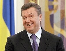 Янукович-России: прошу защитить меня от экстремистов