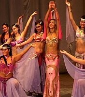 Арабские танцы – женская территория Арабские танцы – женская территория