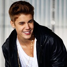 Джастина Бибера обвиняют в попытке украсть телефон