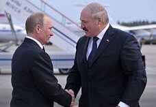 Лукашенко и Путин поговорили про Крым