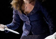 Беременная алжирка устроила резню в парижском метро