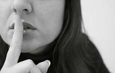 Ради прав женщин слова "рыбак" и "новичок" оказались под запретом