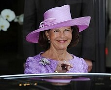 Королеву Швеции просят защитить осужденную белоруску