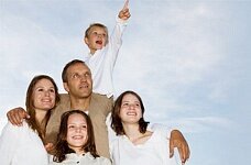 При рождении четвертого ребенка государство погасит долг на жилье