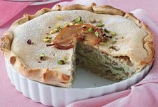 Пирог с грушами и творогом