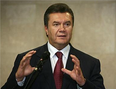 Янукович: приехал в РФ с помощью офицеров-патриотов и живу у старого друга 