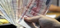 Средняя зарплата выросла на 5% и перевалила за 600 долларов