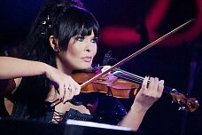 Украинская скрипачка обогнала в чартах Адель и Muse