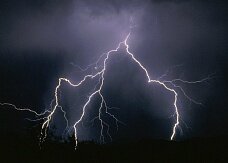  Более 400 зданий пострадали в Беларуси из-за непогоды