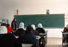 В Секторе Газа насильно исламизируют частные школы