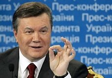Янукович поддержал крымский референдум